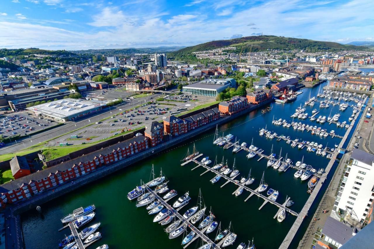 Just Stay Wales - Meridian Quay Penthouses Swansea Exterior foto
